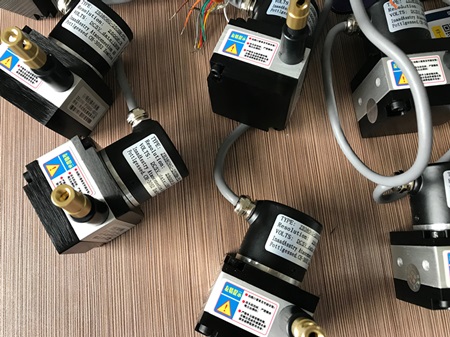 0~10v늉�ݔ�����Kλ�Ƃ�������Μy���É���